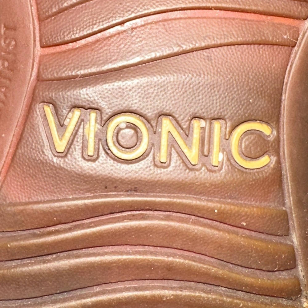 Vionic Size 7 - Picture 5 of 7